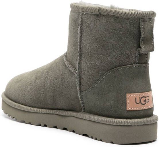 UGG Classic Mini II enkellaarzen Groen