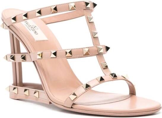 Valentino Garavani 100 mm muiltjes verfraaid met Rockstuds Beige