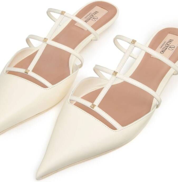 Valentino Garavani Leren muiltjes Beige