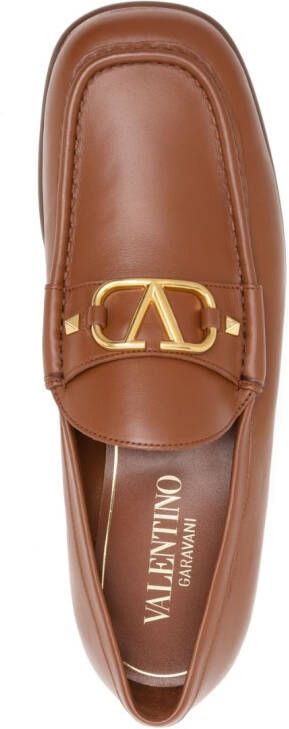 Valentino Garavani Loafers met logoplakkaat Bruin