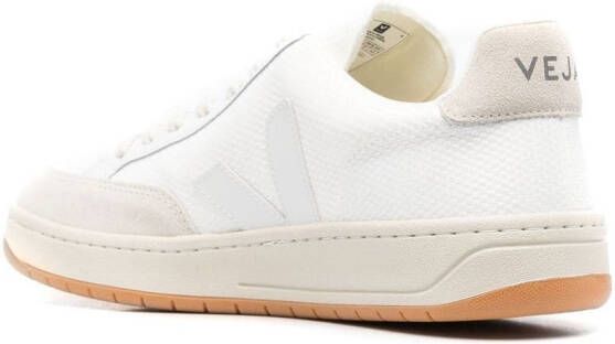 VEJA V-12 B-Mesh sneakers Wit