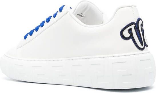 Versace Greca sneakers met logo Wit