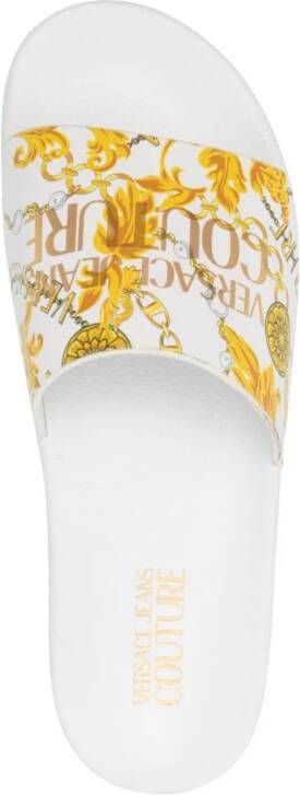 Versace Jeans Couture Slippers met patroon Wit