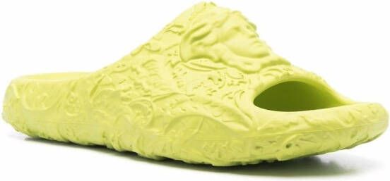 Versace Slippers met Medusa print Groen