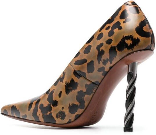 VETEMENTS Pumps met luipaardprint Bruin