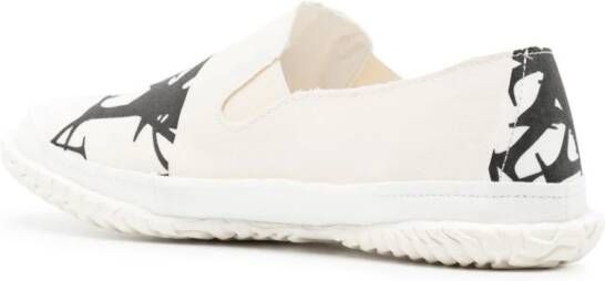 Yohji Yamamoto Slip-on sneakers met Y print Beige