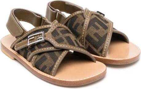 Fendi Kids Sandalen met logoprint Bruin