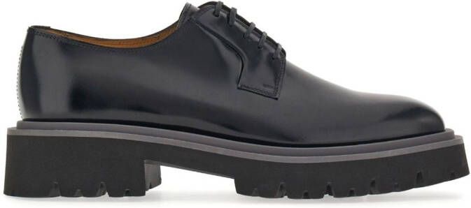 Ferragamo Leren derby schoenen Zwart