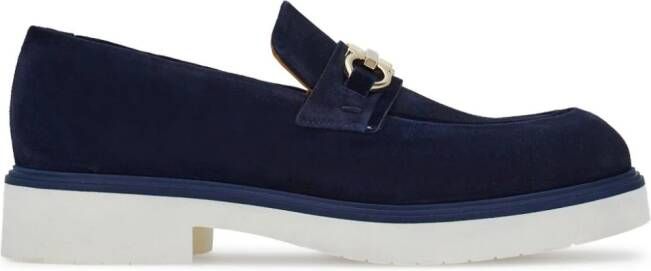 Ferragamo Suède loafers met gancini-plakkaat Blauw