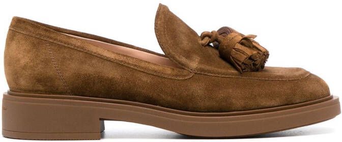 Gianvito Rossi Loafers met kwastjes Bruin