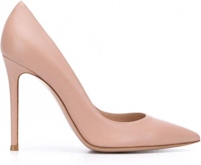 Gianvito Rossi Pumps met puntige neus Beige