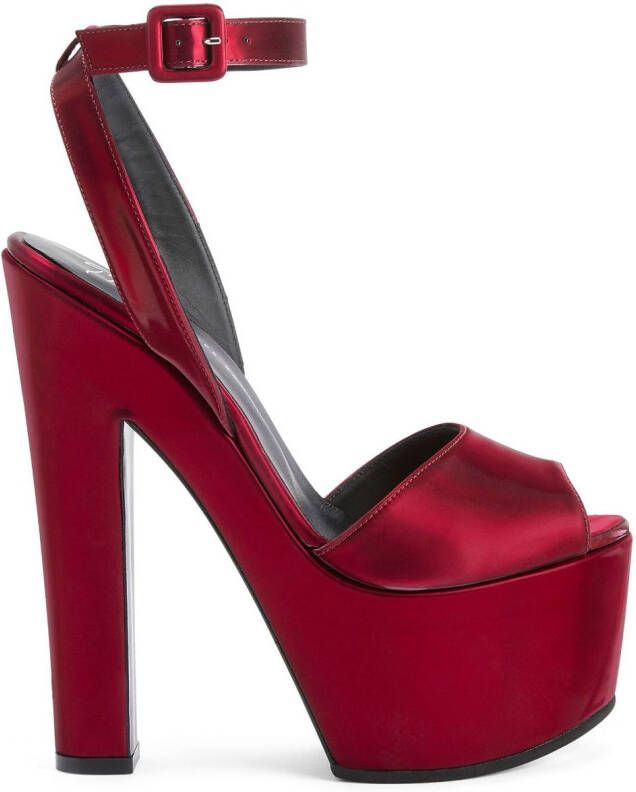 Giuseppe Zanotti Tarifa sandalen met plateauzool Rood