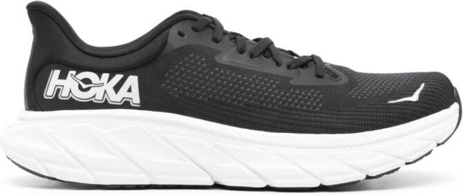 HOKA Arahi 7 chunky sneakers Zwart