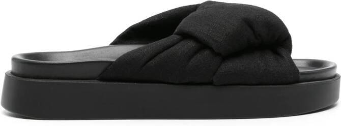 Inuikii Geknoopte slippers Zwart