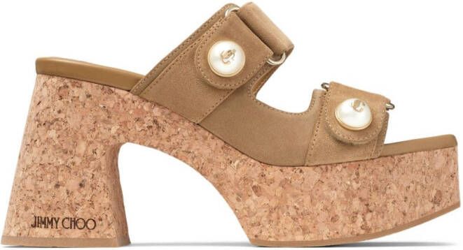 Jimmy Choo Fayence sandalen met sleehak Beige