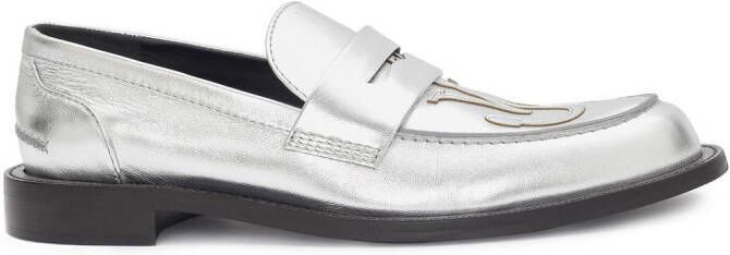 JW Anderson Loafers met geborduurd logo Zilver