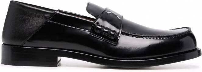 Maison Margiela Loafers met logo Zwart