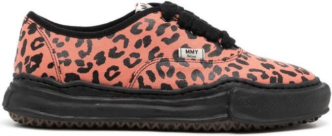 Maison MIHARA YASUHIRO Sneakers met luipaardprint Roze