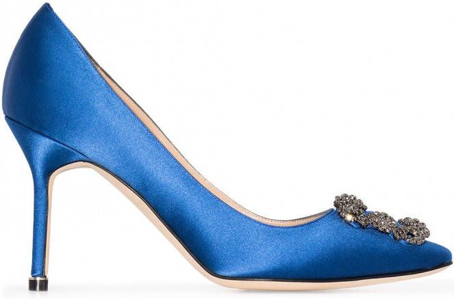 Manolo Blahnik blauwe hangisi 90 pumps van satijn