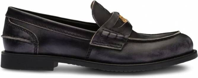 Miu Loafers met logoplakkaat Zwart