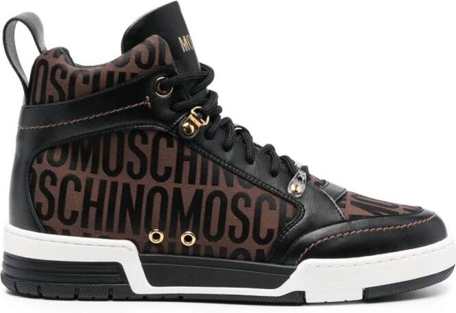 Moschino Sneakers met logoprint Bruin