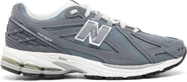 New Balance 1906R sneakers met logopatch Grijs