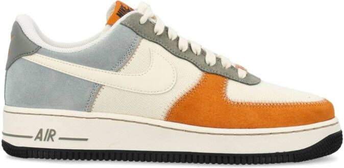 Nike Air Force 1 '07 sneakers met vlakken Beige