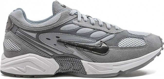 Nike Ghost Racer low-top sneakers Grijs