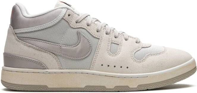 Nike "Social Status Mac Attack Silver Linings sneakers" Beige