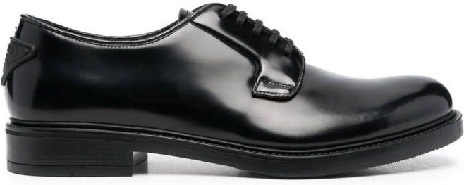 Prada Derby veterschoenen Zwart