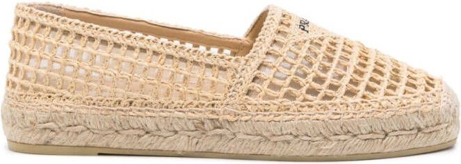 Prada Espadrilles met geborduurd logo Beige