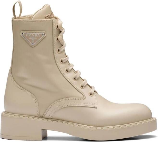 Prada Leren enkellaarzen Beige