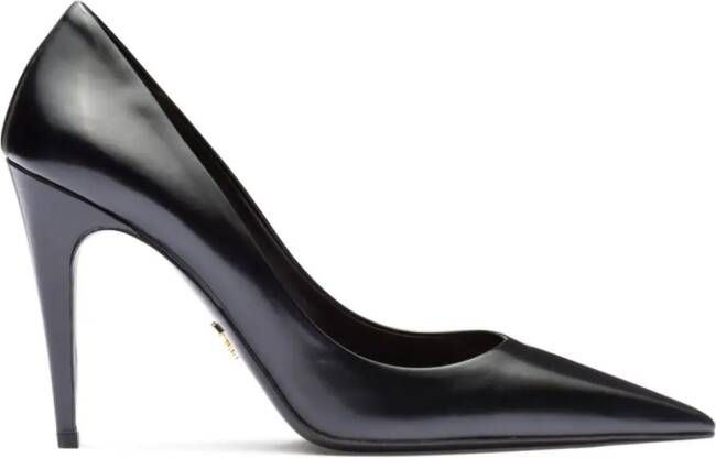 Prada Leren pumps Zwart