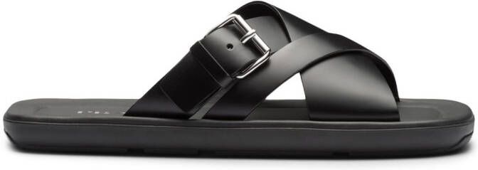 Prada Sandalen met gekruiste bandjes Zwart