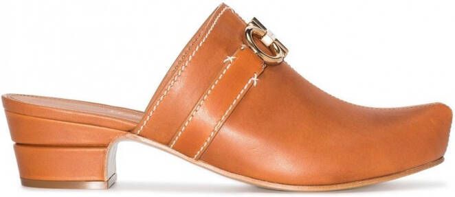 Ferragamo Gancini slip-on muiltjes Bruin