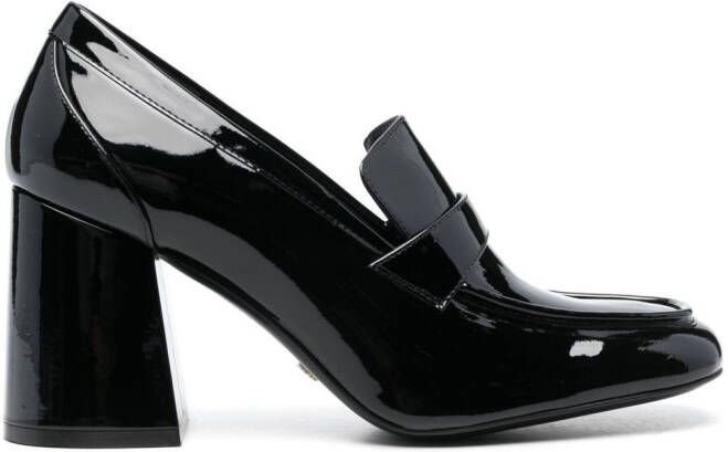 Stuart Weitzman Lakleren pumps Zwart