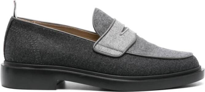 Thom Browne Loafers met colourblocking Grijs