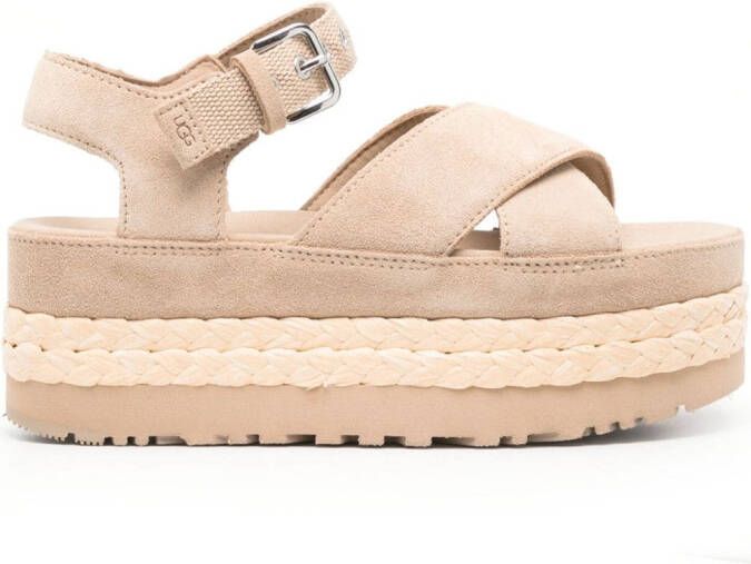 UGG Aubrey sandalen met plateauzool Beige