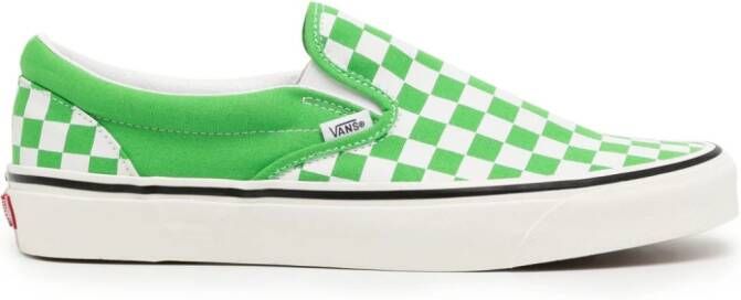 Slip on green store vans