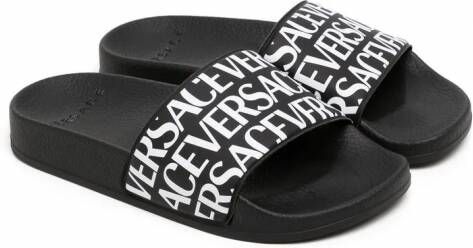 Versace Kids Slippers met logoprint Zwart