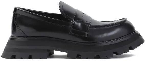 alexander mcqueen Loafers & ballerina schoenen Black Brushed Calf Leather Loafers in zwart