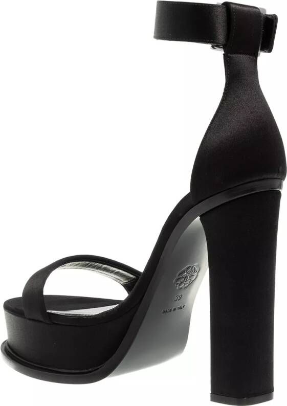 Alexander mcqueen Pumps & high heels Rita Sandals in zwart