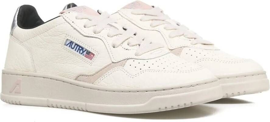 Autry International Low-Top Sneakers 'Medalist' in wit