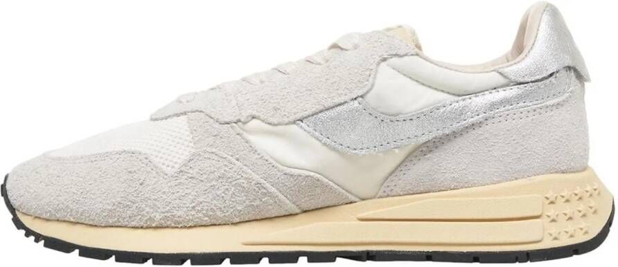 Autry International Low-Top Sneakers Silver in zilver