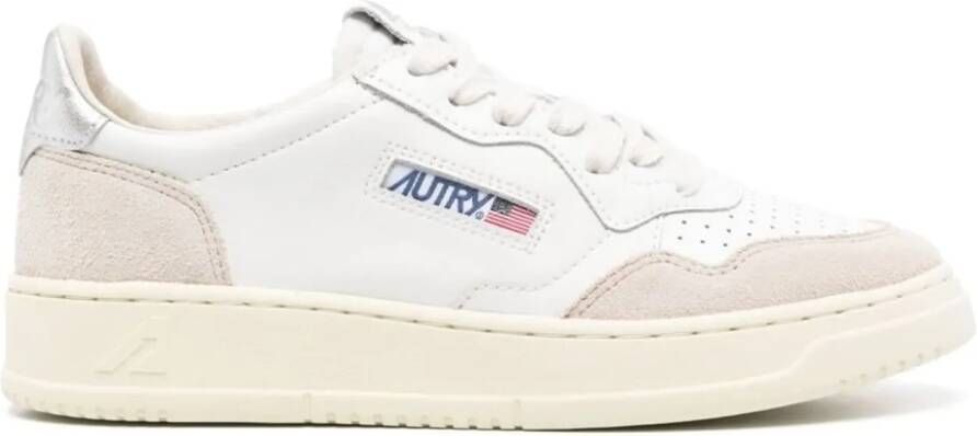 Autry International Low-Top Sneakers Silver in zilver