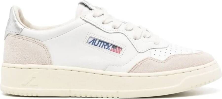 Autry International Low-Top Sneakers White in wit