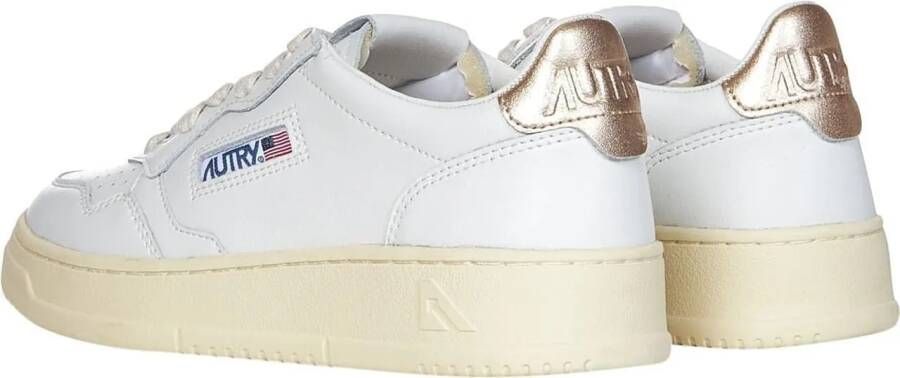 Autry International Low-Top Sneakers White in wit