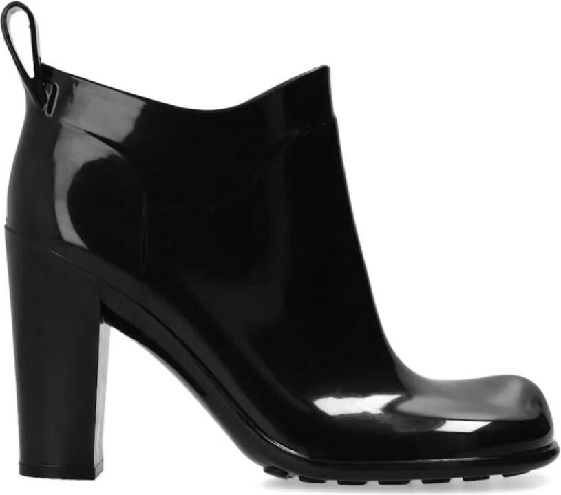 Bottega Veneta Low-Top Sneakers Shine Square Toe Ankle Boots in zwart