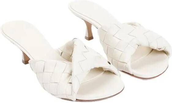 Bottega Veneta Slippers Blink Mules in beige