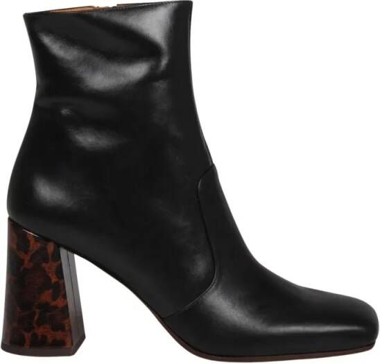 Chie Mihara Boots Oysi Ankle Boots in zwart